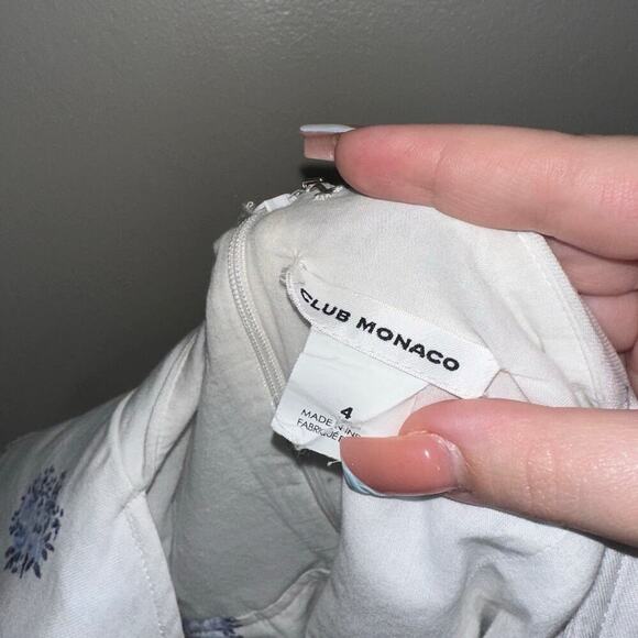 Club Monaco Darmida Floral Romper Ruffle Detail Open Back Size 4 Blue/White - Picture 3 of 11